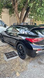 Infiniti q30