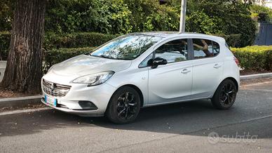 Opel Corsa 1.2 Black Edition