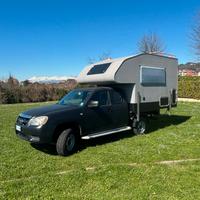 Mazda BT-50 Pick-Up con Cellula Abitativa