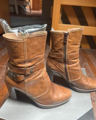 Stivaletti Nero Giardini colore cuoio