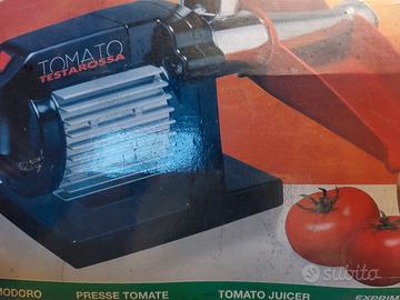 Macchina passato pomodoro