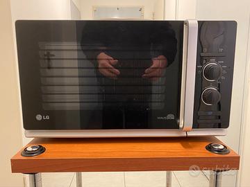 Microonde LG Wavedom con carrello