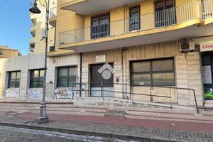 NEGOZIO A SAN GIORGIO A CREMANO