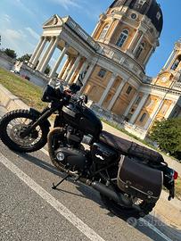Splendida Triumph Bonneville T100 Black Café Racer