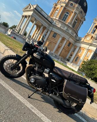 Splendida Triumph Bonneville T100 Black Café Racer