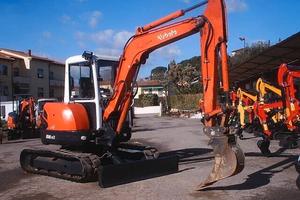 MiniEscavatore usato KUBOTA U50.3