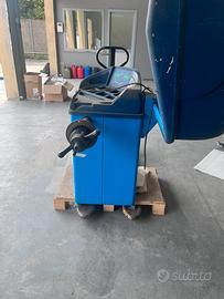 Bilanciatrice ruote auto