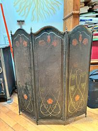 Parascintille in ferro decorato