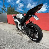 Yamaha r125