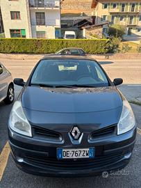 Renault clio (neopatentati)