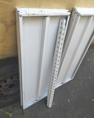 scaffalatura a 5 ripiani 
