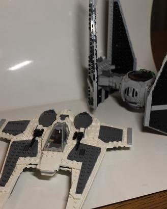 LEGO Star Wars 75348 Mandalorian Fang Fighter vs.