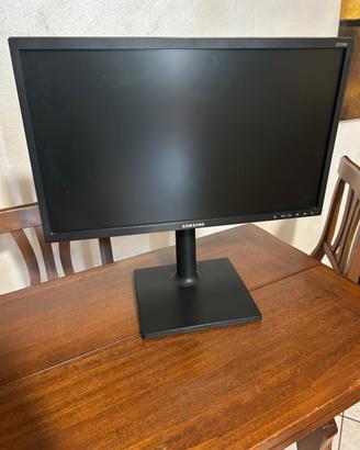 Monitor PC Samsung 22’’ Full HD Egonomico