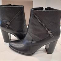Stivaletto Donna in vera pelle nera