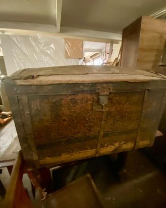 BAULE ANTICO