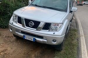 Nissan navara 2009