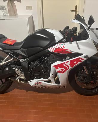 Cbr 650r e-clutch 2025