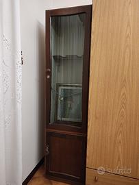 Mobile fuciliera in legno con vetro e chiave