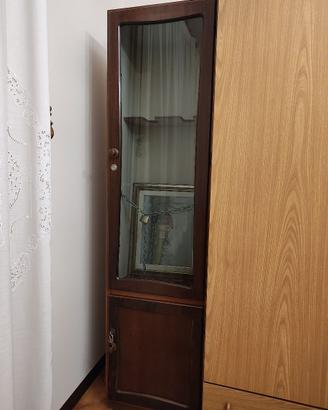 Mobile fuciliera in legno con vetro e chiave