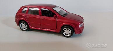 Modellino Fiat Stilo scala 1/38