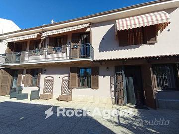 FASCINO DELLA CASCINA E CASA RISTRUTTURATA SUBITO