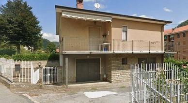 Immobile in asta di 705 m² con più di 5 locali e b