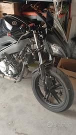 Yamaha R 125 2008-2009 incidentata