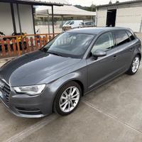 Audi A3 2.0 TDI 150 CV S tronic Attraction
