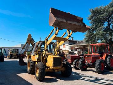terna marca Fiat Allis modello FB 7 B