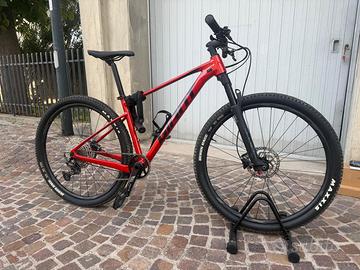 Giant XTC SLR 29 2 – Taglia M – Shimano Deore 12V