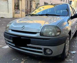 Auto Renault Clio 1.2 completamente funzionante