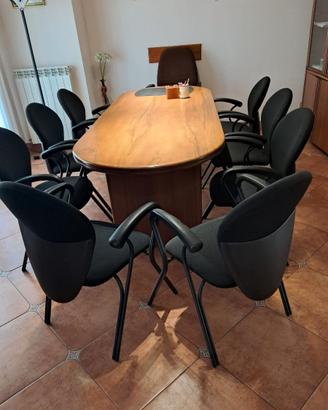 Tavolo ovale Crivellari Taglio di Po con sedie