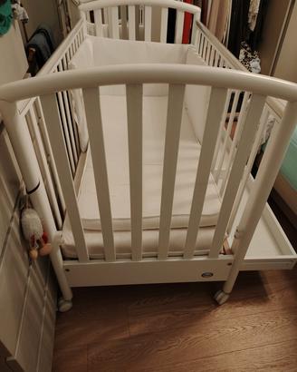 Lettino neonato-bimbo fino  a 3 anni