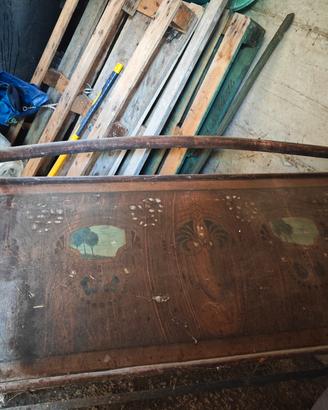Letto Antico in ferro con decori  originali 