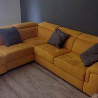 Divano angolare con penisola e letto estraibile