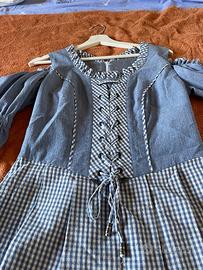 Vestito da donna bavarese 