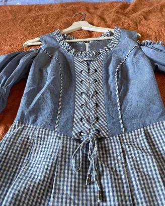 Vestito da donna bavarese 