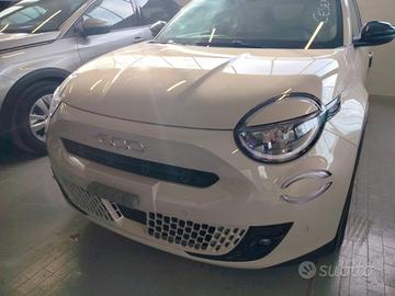 FIAT 600 Hybrid 110 CV DCT MHEV La Prima km0