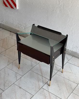 comodini mid-century La Permanente Cantù anni 70