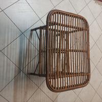 tavolino in vimini 