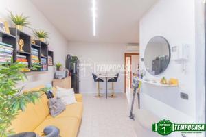 BILOCALE CON BALCONE