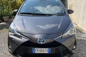 TOYOTA YARIS HYBRID