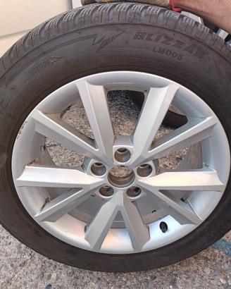 4 gomme invernali Bridgestone 195/60 R16 89H