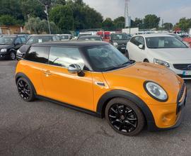 Mini Cooper Coupe 2014 MINI Cooper 1.5cc 136cv. al