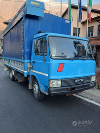 Autocarro FIAT 7913