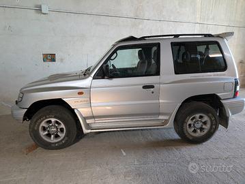 fuoristrada Mitsubishi Pajero 2.8 Turbo Diesel GLS
