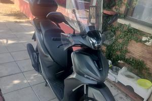 Voge sr 125 antracite scuro a pezzi