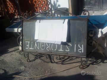 insegna in ferro 