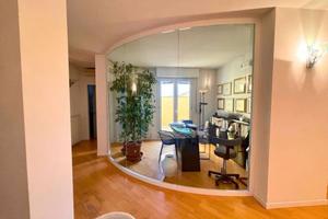 Attico / Mansarda di 171 m² con più di 5 locali a 