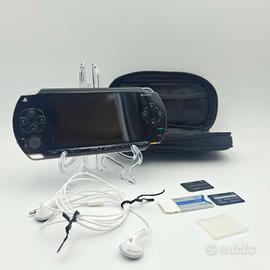 Sony PSP 1004 (Fat) + Accessori Originali FUNZIONA